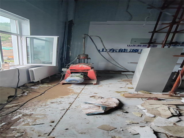 泸溪地基基础下沉墙体裂缝加固注浆顶升施工